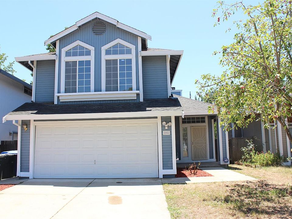 2nd image of 208 Delta Leaf Way