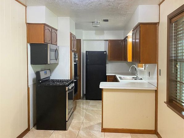 2609 Raspberry Ln