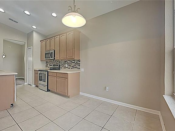 4th image of 2299 Meadow Oak Cir