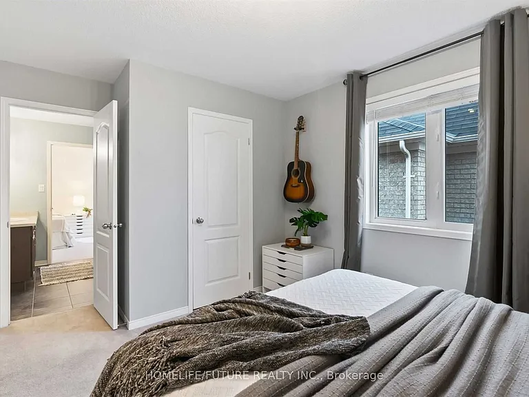1381 Clearbrook Dr — Photo 27