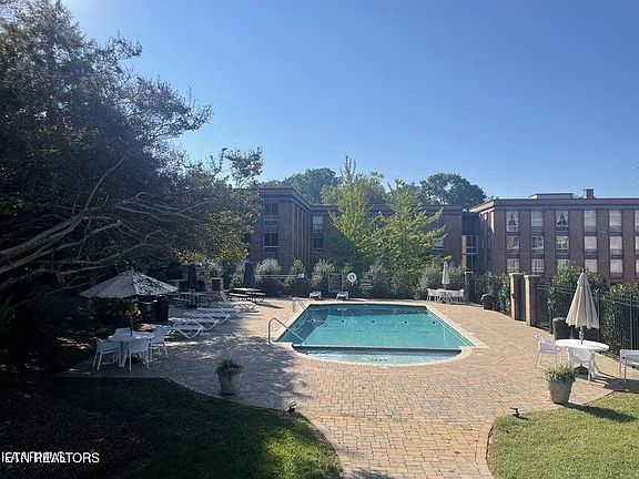 5th image of 1400 Kenesaw Ave APT 33G