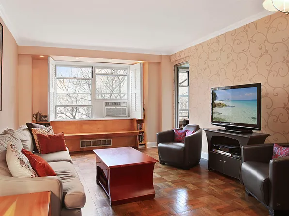 570 Grand Street image 1 of 8