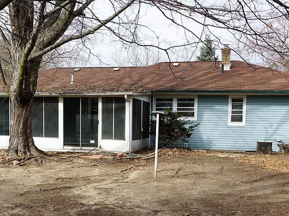 2nd image of 1622 Applecroft Ave