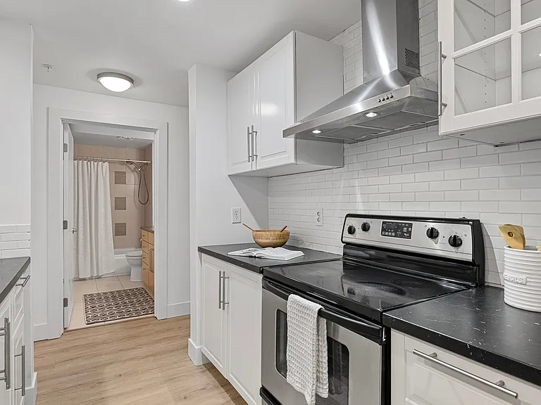 1550 Eastlake Ave E #404 — Photo 11