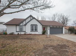 2313 W Dallas St, Broken Arrow, OK 74012