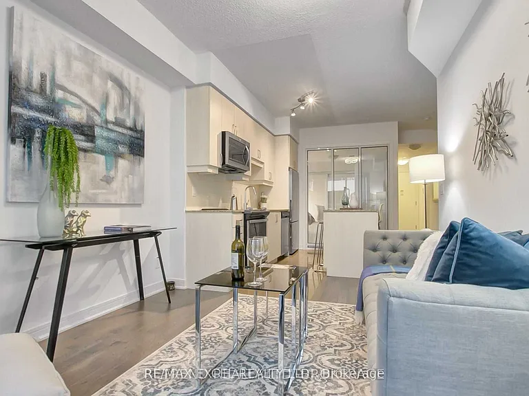 9199 Yonge St #608 — Photo 17