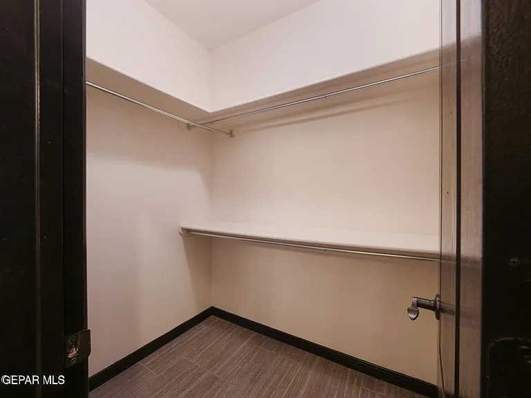 11629 Grotto Bay Ct — Photo 10