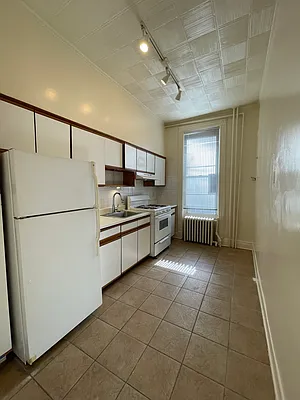 Rented by Compass | media 30