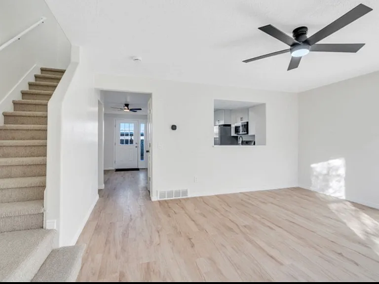 4778 S Huntly Dr — Photo 2