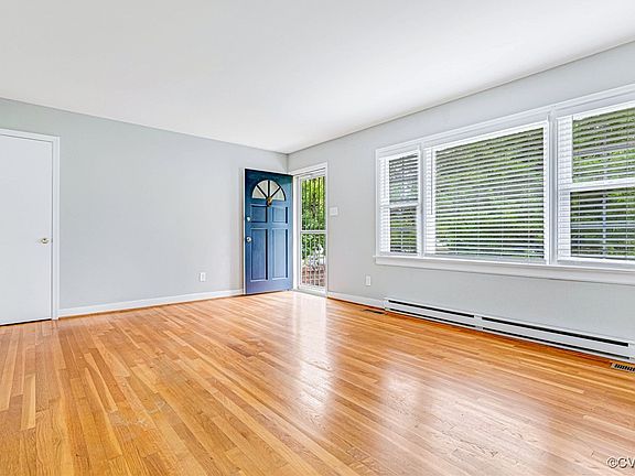 4th image of 9157 Pembridge Dr