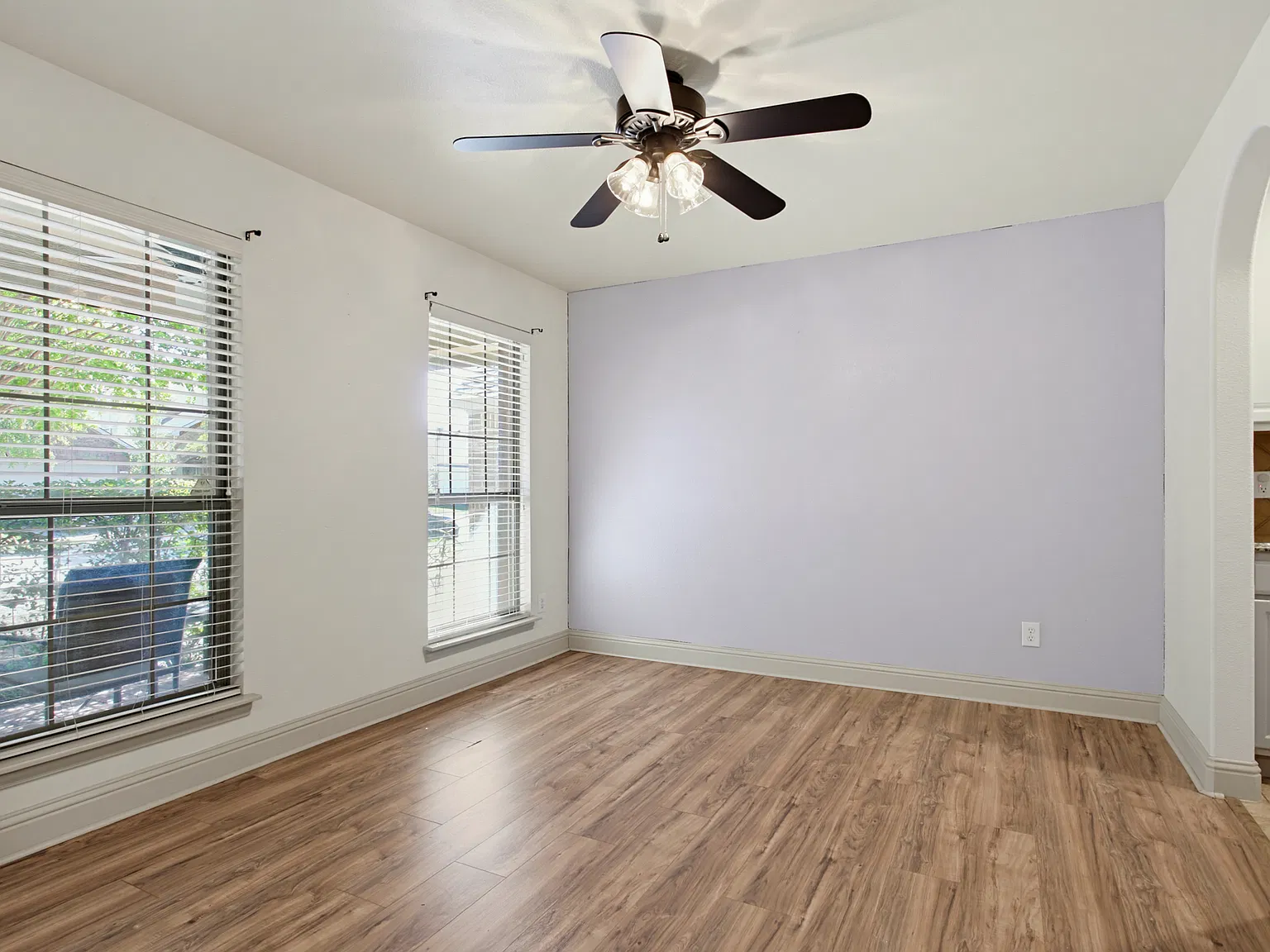 6 bed, 3446 sqft, $2,900 — Photo 2