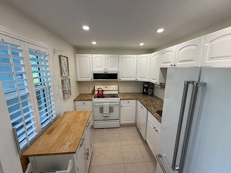 1724 Pine Valley Dr #114 — Photo 5