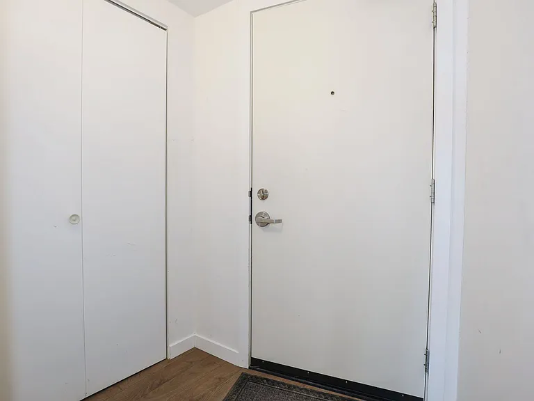 540 Waterfront Dr #207 — Photo 8