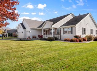 N72W22611 Edgewood Ln, Sussex, WI 53089