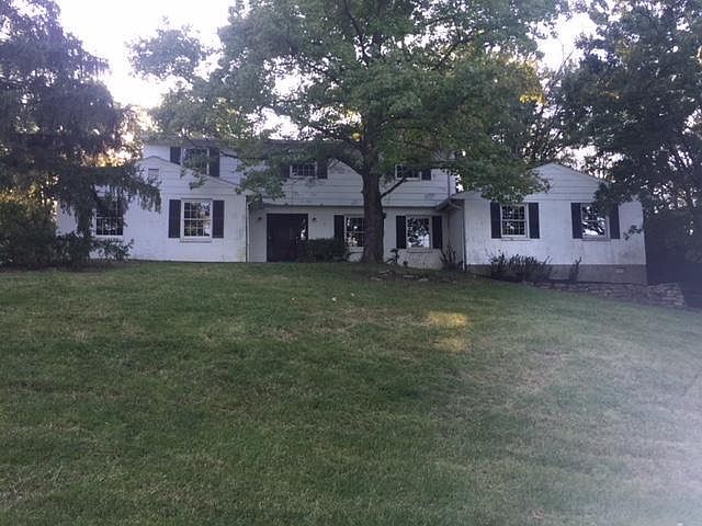 2841 Whitehouse