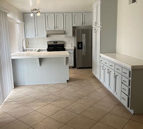 3rd image of 1123 16th St