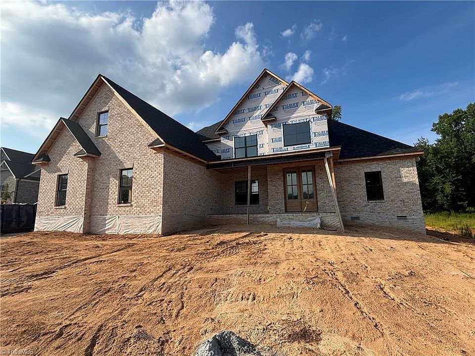 1st image of 958 Medinah Dr