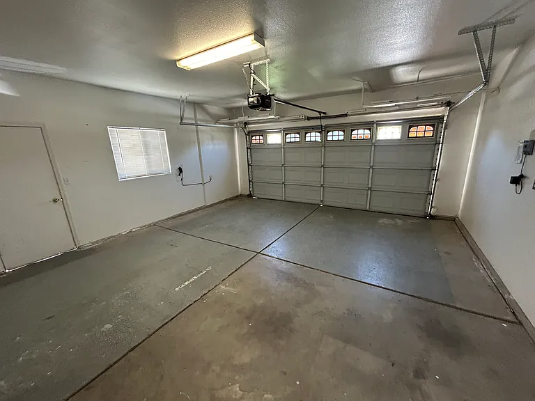 2240 Lorena Ave — Photo 12