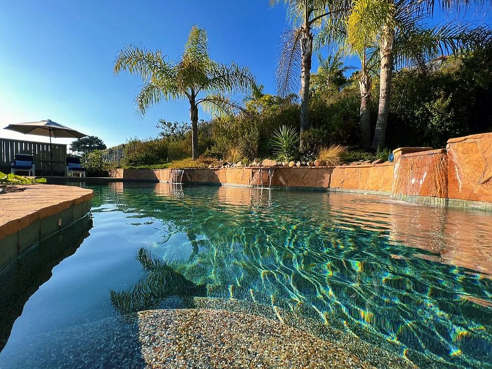 Palm Trees. Pool. Paradise! Your Coastal Retreat in Aviara, home of the LPGA KIA Classic golf tournament