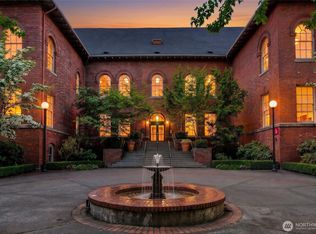 1401 5th Ave W APT 306, Seattle, WA 98119