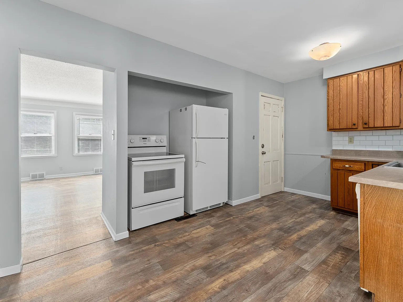2 bed, 1236 sqft, $1,399 — Photo 4