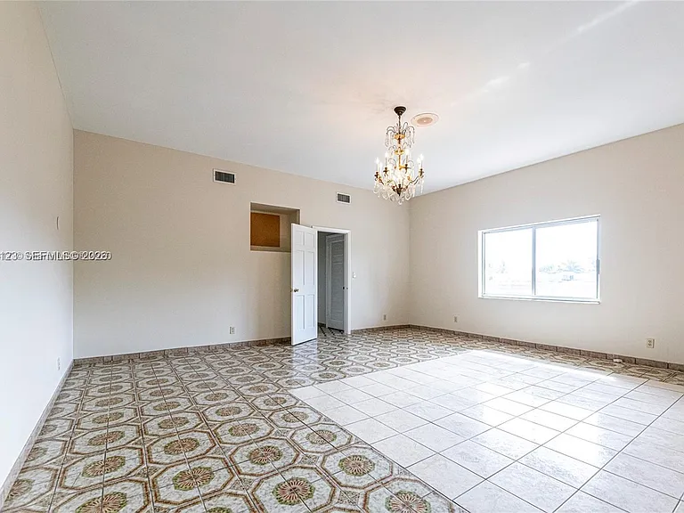 236 N Federal Hwy #201 — Photo 25