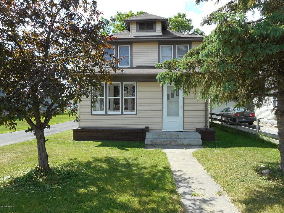 1st image of 21 Walker Ave N