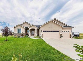 7226 Crested Butte Dr, Cheyenne, WY 82009