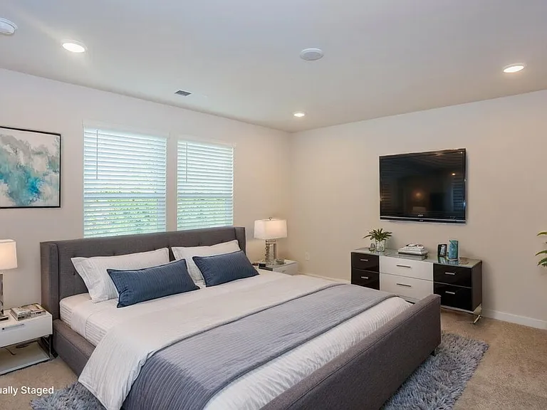 2512 Switchgrass Ct — Photo 9