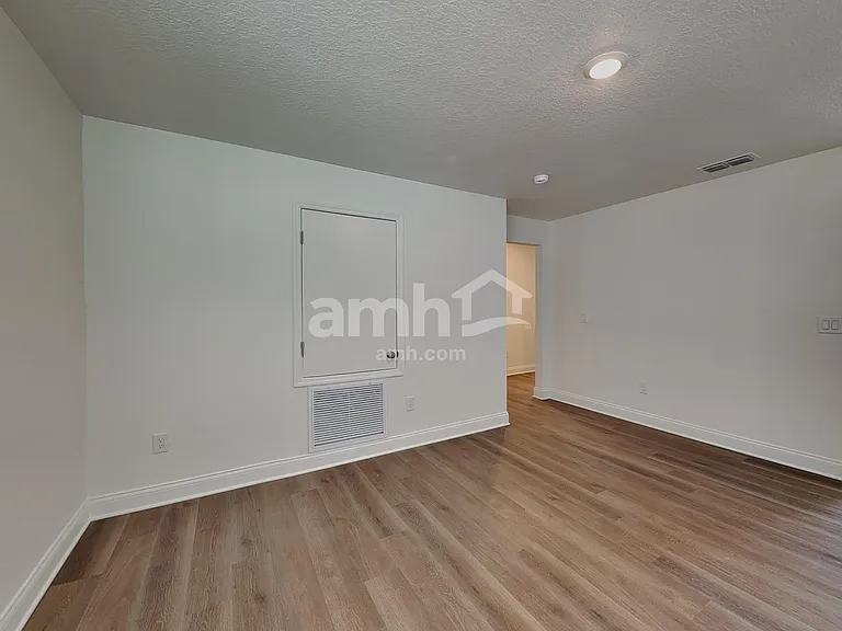 16397 Aubergine Aly — Photo 9