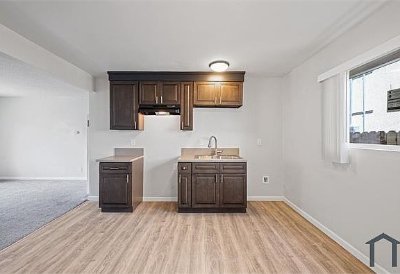 4th image of 626 W 54th St APT 1