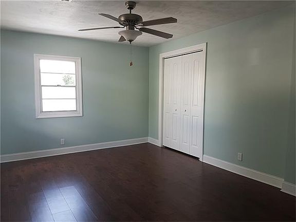 3rd image of 7422 Hayne Blvd
