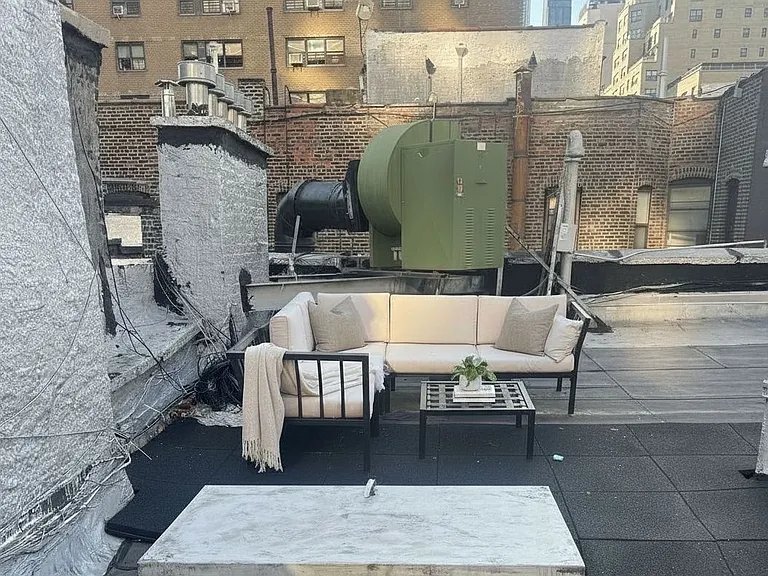 493 2nd Ave #14 — Photo 5