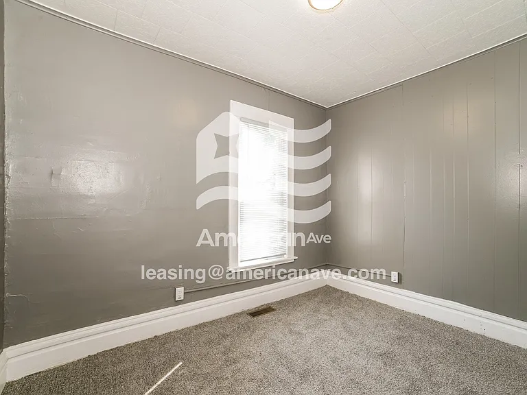 1756461_012_wm_-_bedroom_12928789.jpg