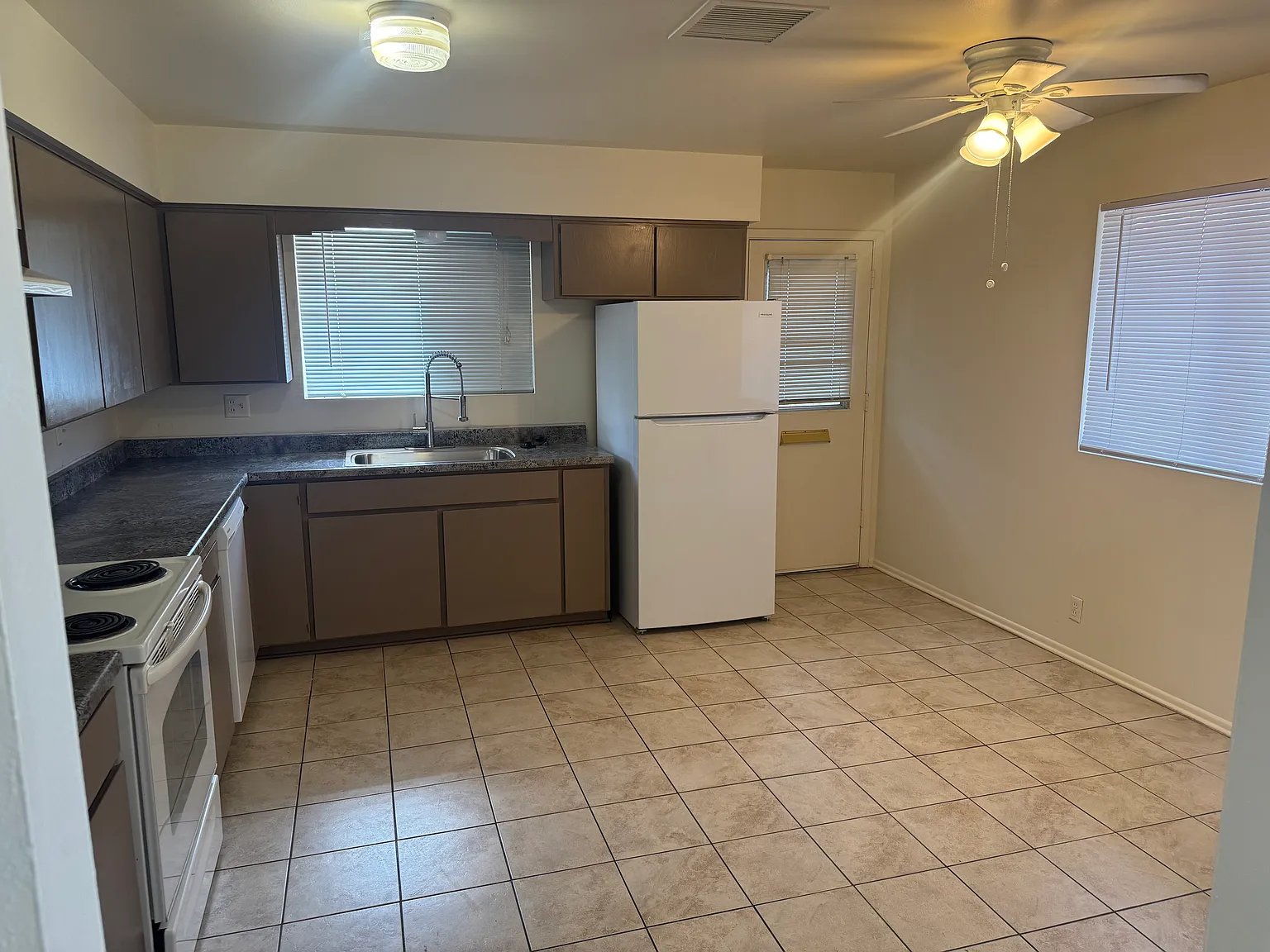 2 bed, 1167 sqft, $1,625 — Photo 4