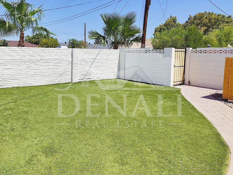7321 E Coronado Rd — Photo 18