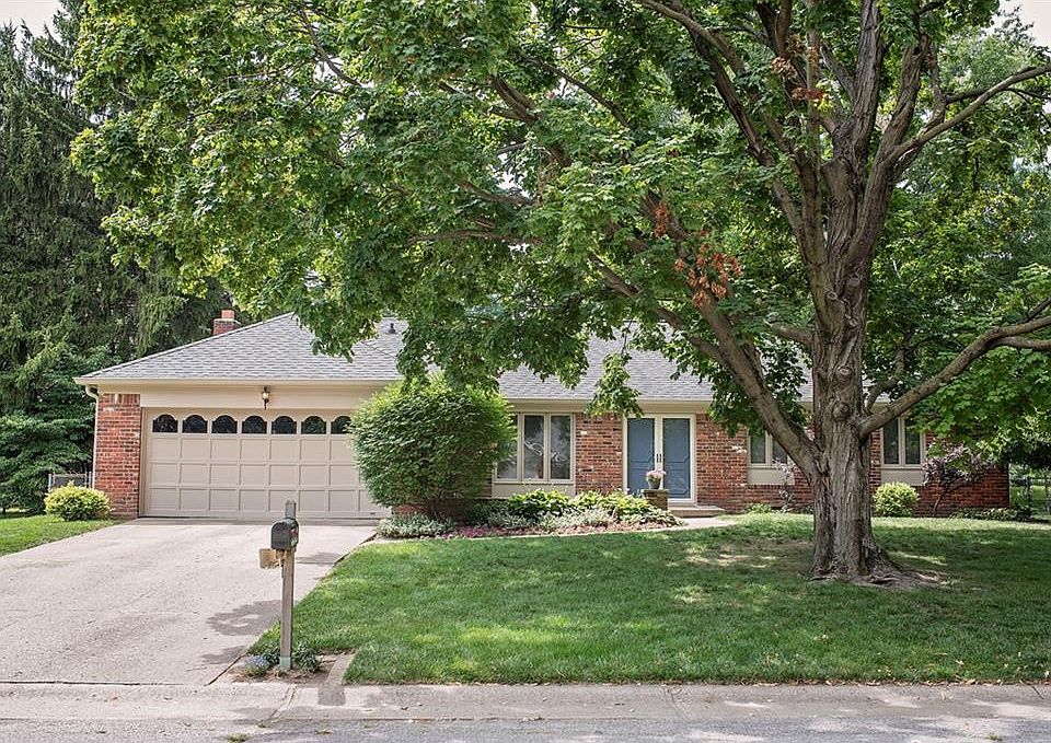1st image of 440 Ashford Ct