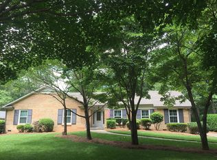 3046 Shaker Dr, Charlotte, NC 28210