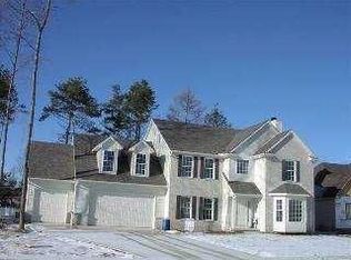 712 Whisperlake Rd, Holland, OH 43528