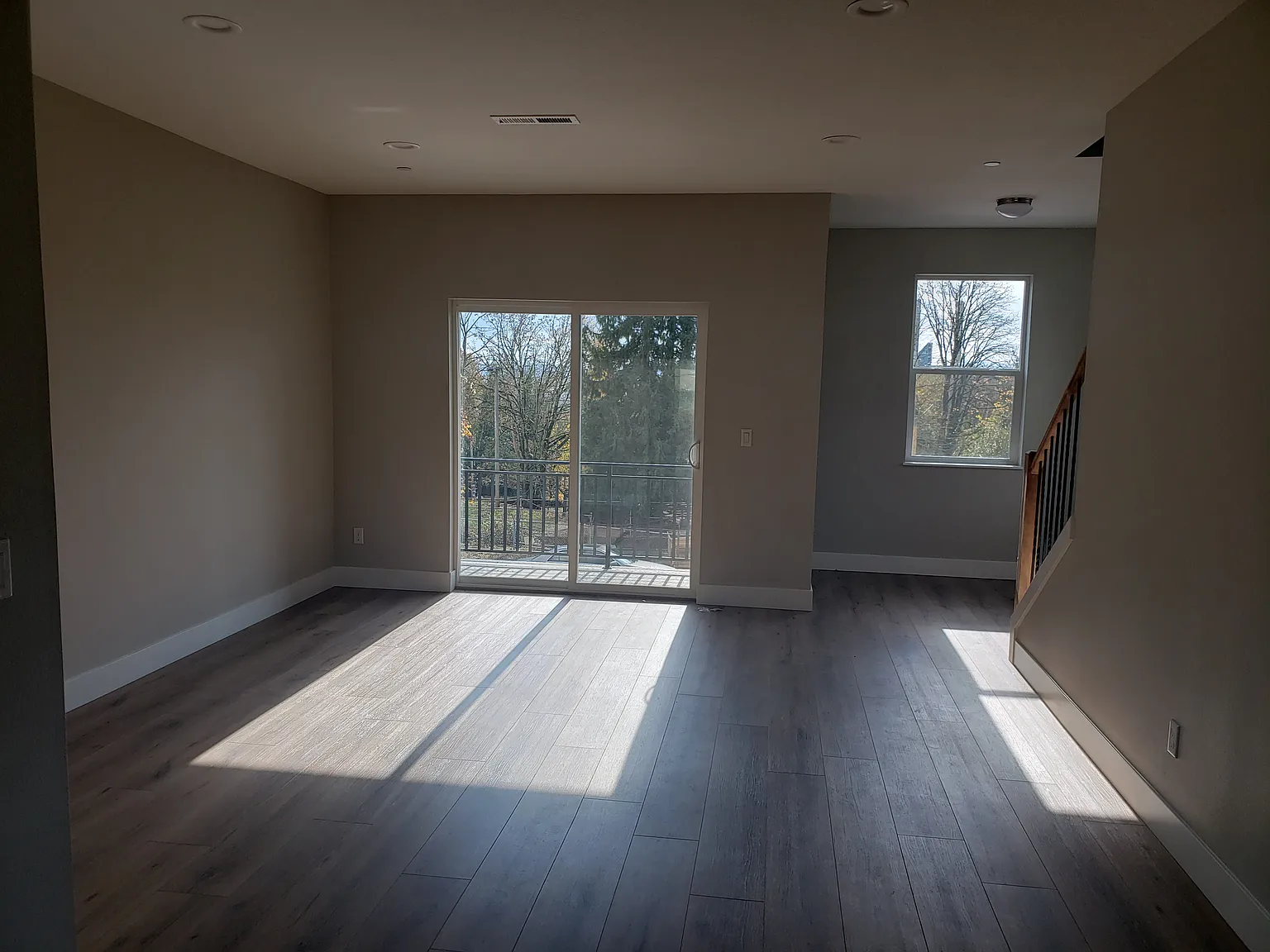 3 bed, 2.5 bath, 1491 sqft, $2,500 — Photo 4