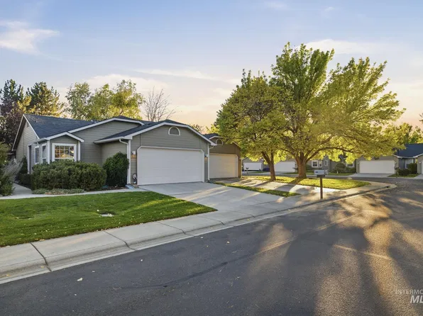 1451 E Silverton Ln, Boise, ID 83706