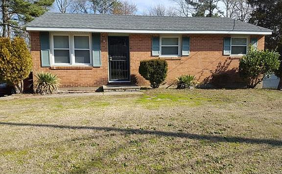 2nd image of 1517 Circle Dr