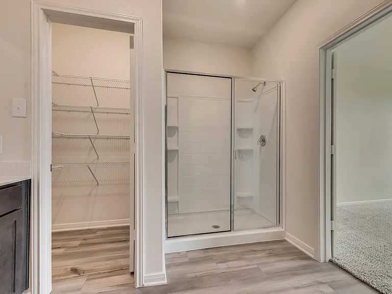 833 Serena Dr — Photo 17