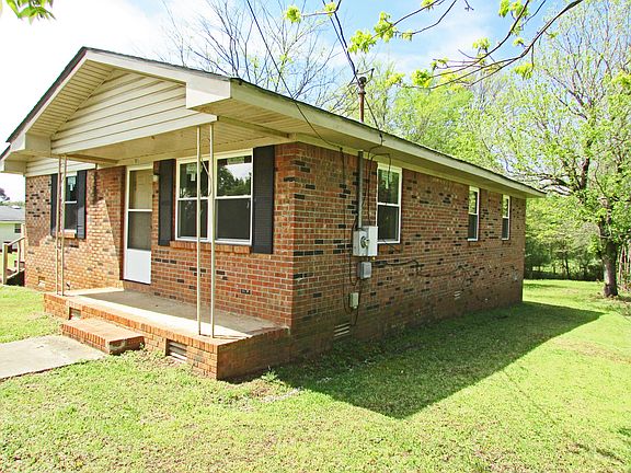3rd image of 1005 Mullins Ave