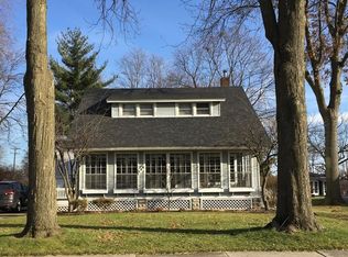 128 N 4th St, Waterville, OH 43566
