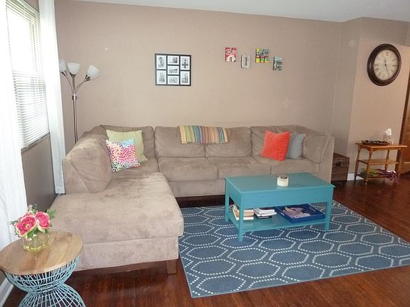 4th image of 1838 Northwest Ct APT D