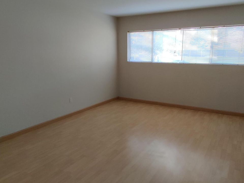 1st image of 1000 Cordova St APT 104