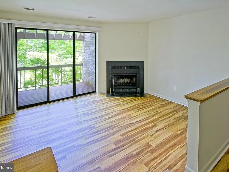 11108 Boathouse Ct #97 — Photo 2