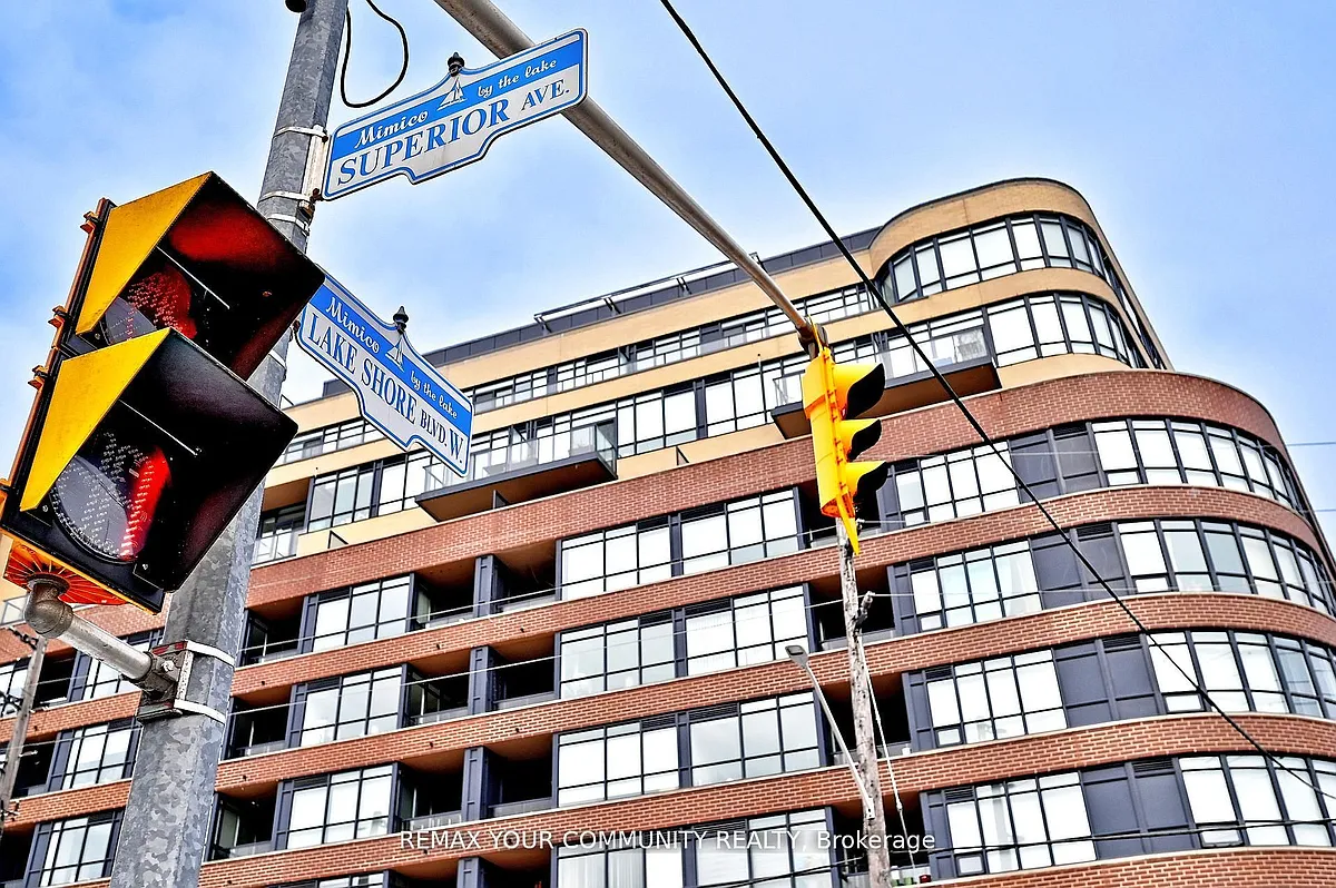 Building Photo - 11 Superior Ave #907