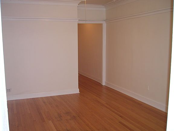 4th image of 936 W Agatite Ave #2RE